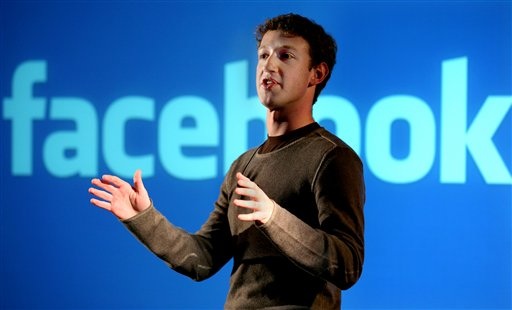 Mark Zuckerberg dice estar listo para «ir al combate» y evitar cierre de Facebook