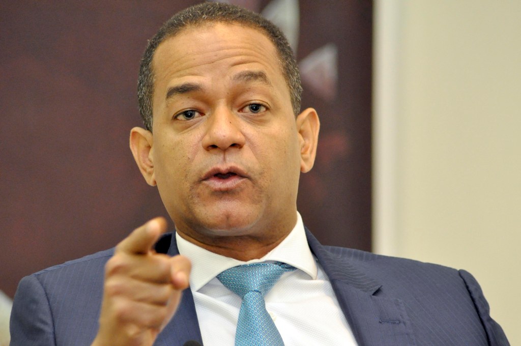 SENADOR SANTIAGO: “Yo estimo que el presidente Danilo Medina debe hablarle al país”