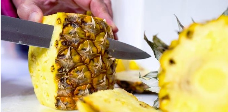 MIRA EL VALOR de la cáscara de la piña…