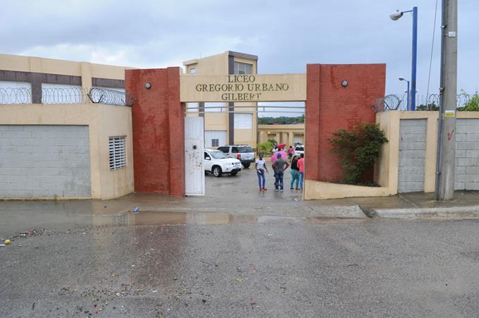 Ministro destituye a directora que abusó de reportera Listín Diario…