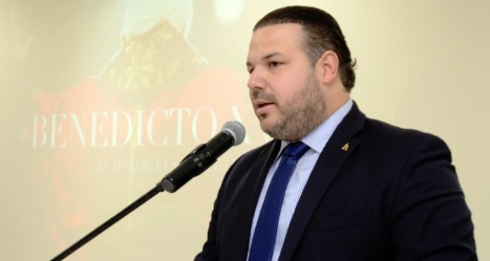 EL COCORICAMO de las llamadas a consultas de EEUU a sus embajadores…