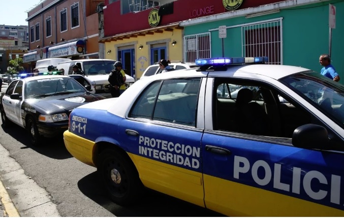 ATACAN DOMINICANA en pueblo de Puerto Rico; quisieron quemarla viva…