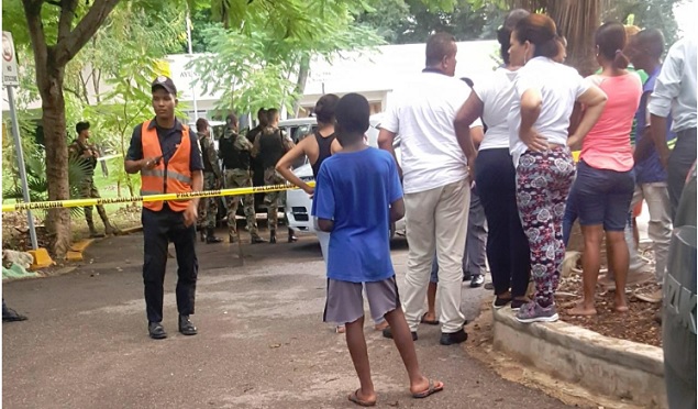 Hombre se suicida dentro de su vehículo en el Parque Mirador Sur