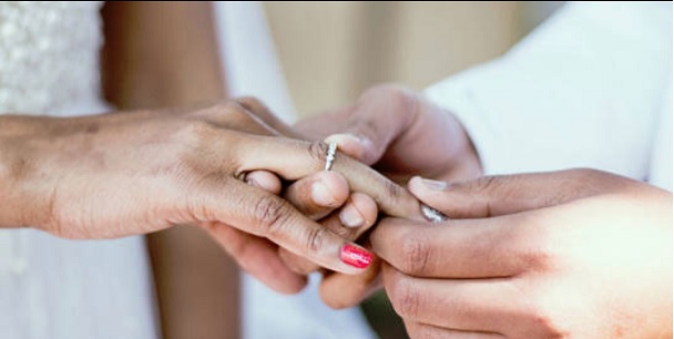 Recién casado pide el divorcio tras ver la cara de su esposa…