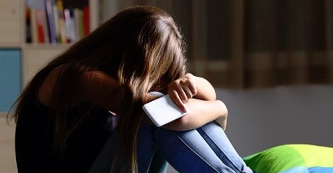 Redes sociales hacen infelices a los jóvenes…