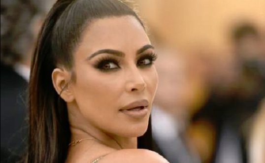 Kim Kardashian quiere ser abogada y no le importa tu opinión…