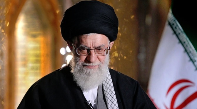 El régimen de Irán amenazó con desestabilizar el mercado petrolero tras las sanciones de EEUU