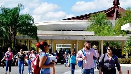 Hay carreras en la UASD que tienen menos de cinco estudiantes…