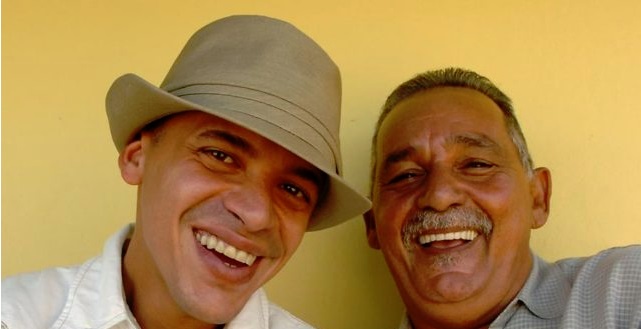 Fallece padre de Vico C