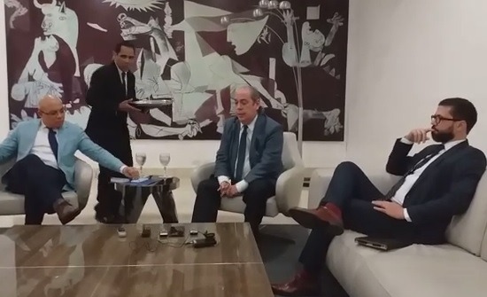 ABOGADOS CONSTITUCIONALISTAS: “Sería traumática una Reforma Constitucional”