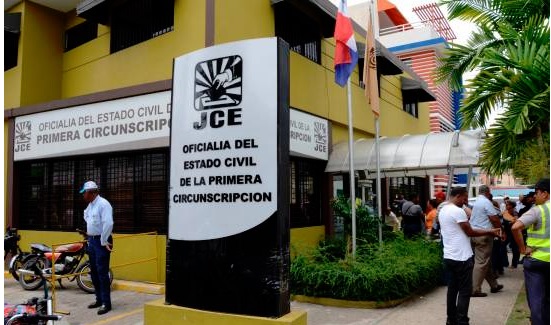Hay 95,100 sin retirar cédula pese aportar los datos