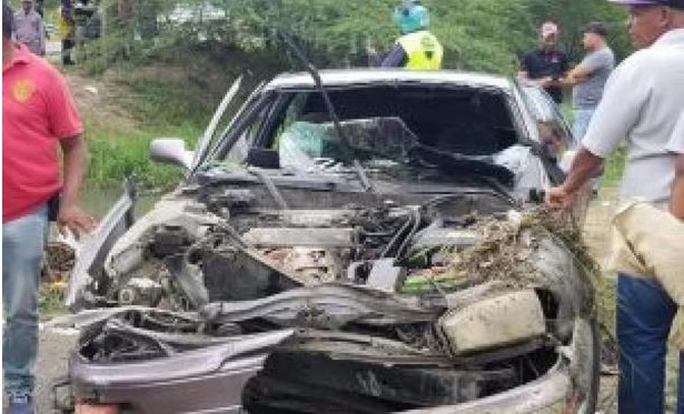 EN SANTIAGO, al menos 9 personas ahogadas al caer vehículo en un canal de riego