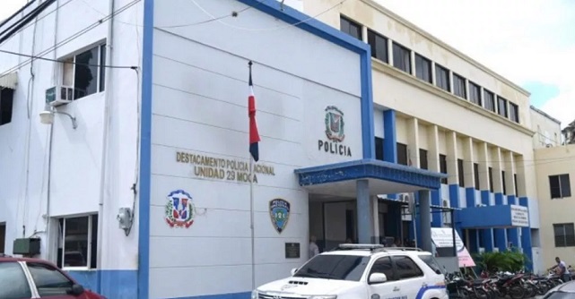 EN MOCA, arrestan policías que custodiaban a los seis atracadores que escaparon de cárcel