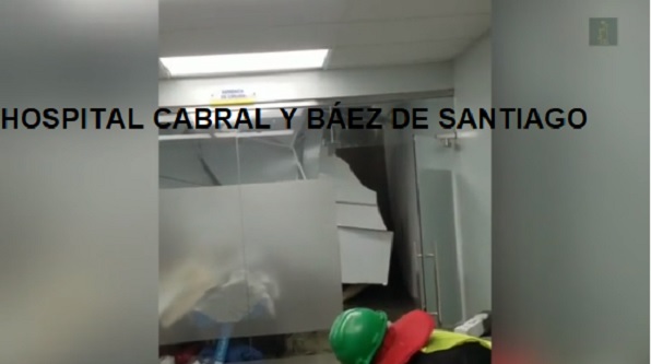 EN SANTIAGO, se desploma techo del área de quirófanos en hospital Cabral y Báez