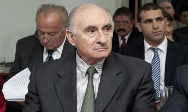 Muere el ex presidente de Argentina Fernando de la Rúa…
