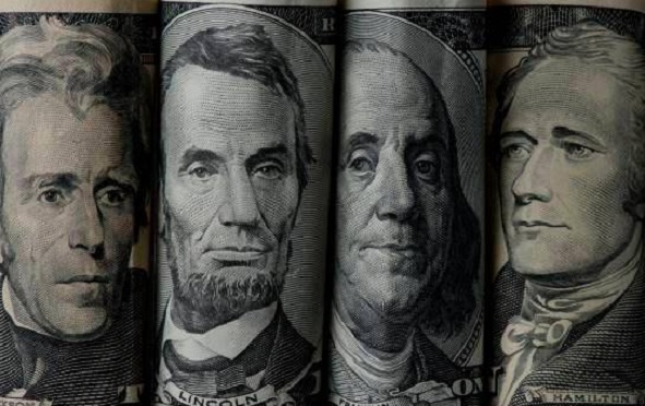 Y EL DÓLAR, sigue subiendo en RD; 52 por uno….