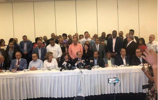 REINALDO retira precandidatura; se queja de Danilo…
