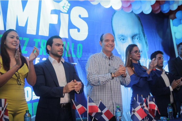 ARRANCA CAMPAÑA “Yo confío en Ramfis”…
