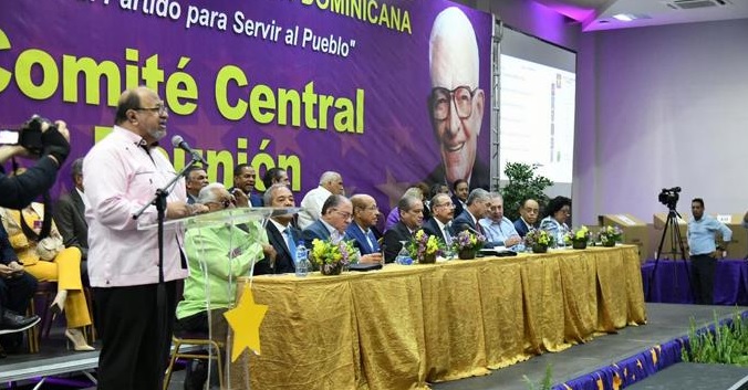 NI UNA MUJER entre los nuevos miembros del Comité Politico del PLD…