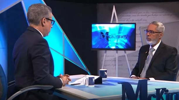 Economista ve posibilidad muy real la salida del PLD gobierno