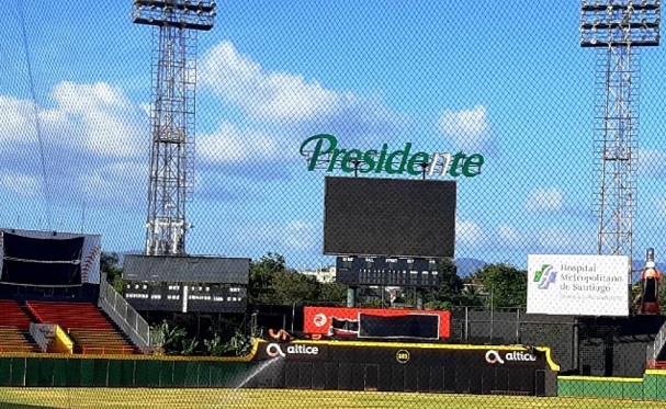 Ladrones roban ventiladores del estadio Cibao