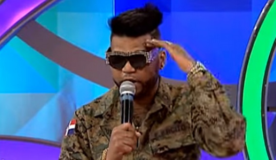 El Mayor Clásico es citado por el Ministerio de Defensa por usar uniforme del Ejército