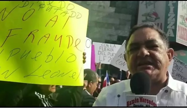 Dominicanos protestan en Alto Manhattan por supuesto fraude a Leonel