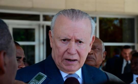 Albuquerque renuncia al PLD; dice seguirá lucha por la democracia