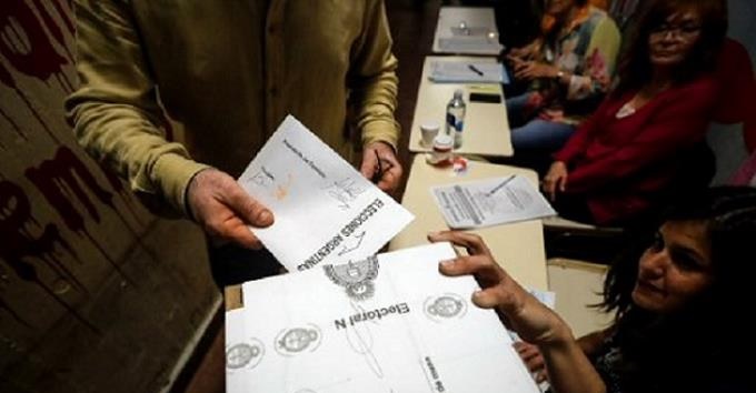 Ordenan dar primer resultado de comicios en Argentina tras el 10 % escrutado