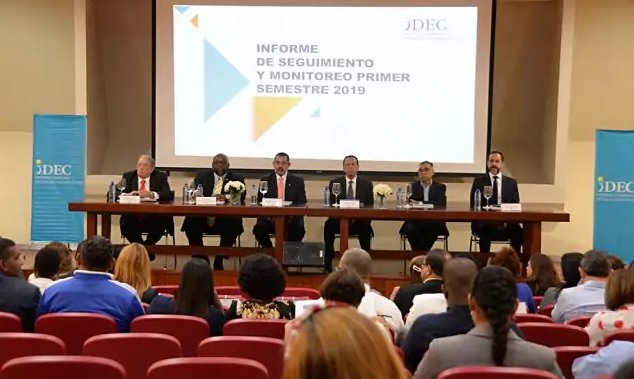 Escuelas públicas tienen cinco años sin libros de texto