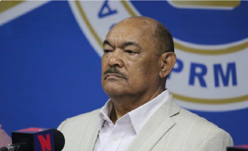RAMON ALBURQUERQUE «TRUENA» y le dice to´ al gobierno….