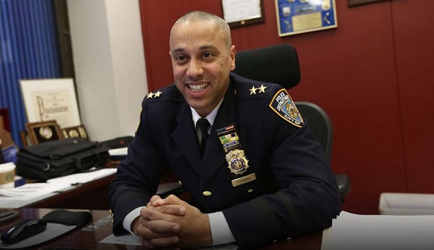 RENUNCIA OFICIAL DOMINICANO de más alto rango en NY…