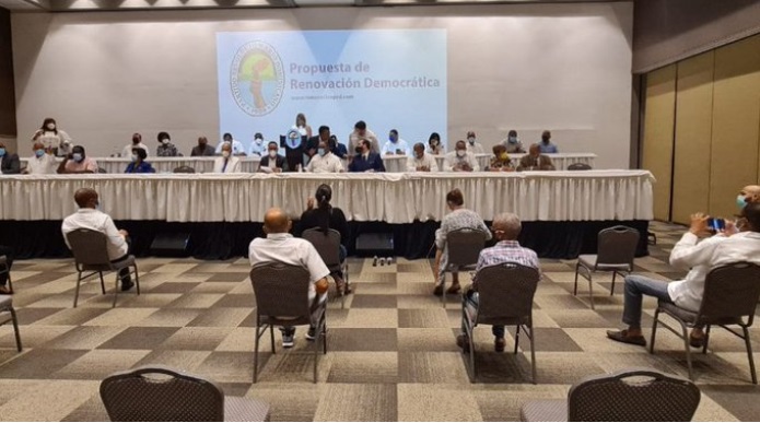 PERREDEISTAS ARREMETEN contra Miguel Vargas; piden renuncia…