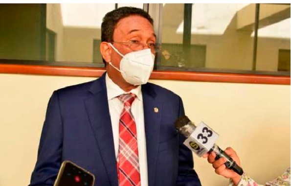 PLD sigue en desbandada; renuncia otro senador…