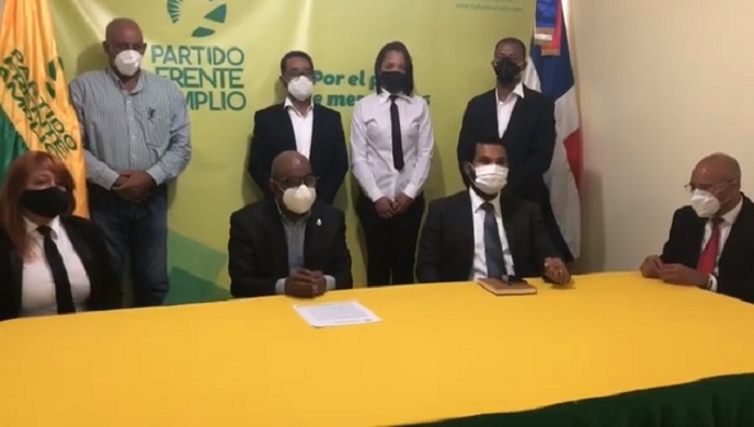 Frente Amplio encabezará “Querella del Pueblo” contra exfuncionarios públicos