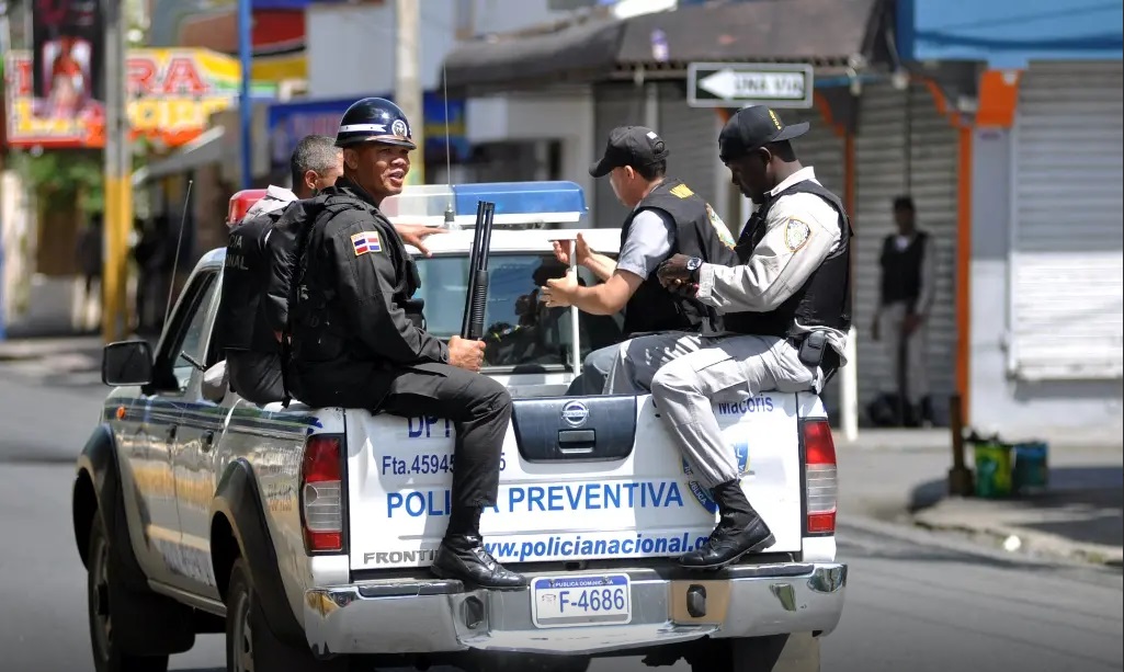 POLICIAS DOMINICANOS tendrán nuevos salarios a partir de enero…