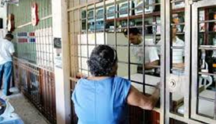 DOMINICANOS “EMPEÑAMOS COSAS” por apuros económicos…
