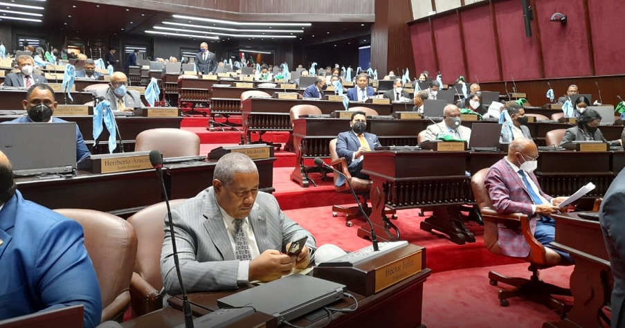 Diputados en contra de tres causales del aborto son mayoría en el Congreso