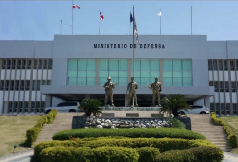 “VERGÜENZA EN FFAA” NO PARA; Oigan esta…