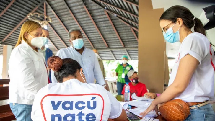 MITAD EN RD SE HA VACUNADO; 65% tiene segunda dosis…