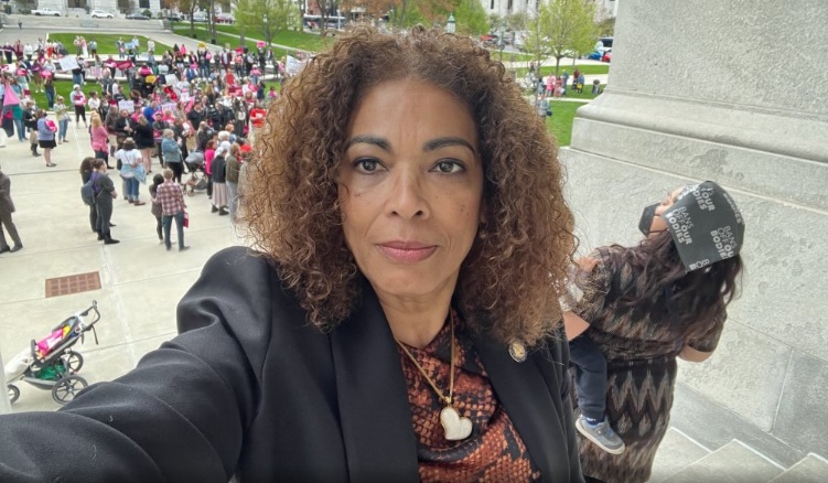 Asambleísta de origen dominicano en NY dice gestionan ayuda para afectados por Fiona en RD…