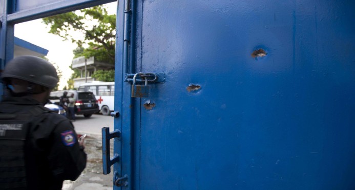 Reos haitianos escaparon con “una cantidad desconocida” de armas de fuego