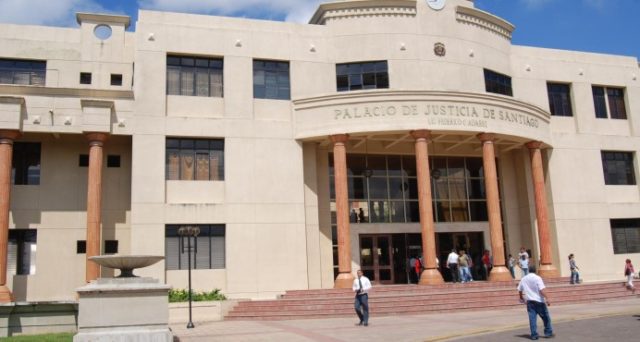 Apresan funcionario de Interior y Policía acusado de incesto con hija de 13 años