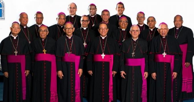 OBISPOS “le bajan con tó” a corruptos dominicanos….