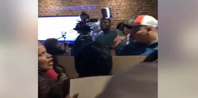 VIDEO: REELECCIONISTAS RECIBEN VISITA SORPRESA en Nueva York