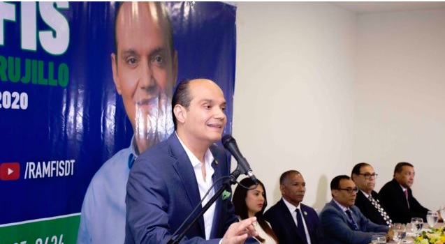 Ramfis Domínguez Trujillo renuncia al PDI